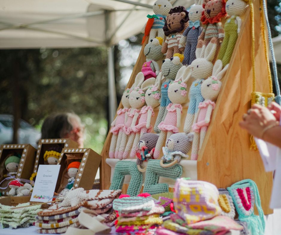 Craft and creaters market at Great Ocean Road limited time market to explore unique toys, arts and crafts on the surf coast.