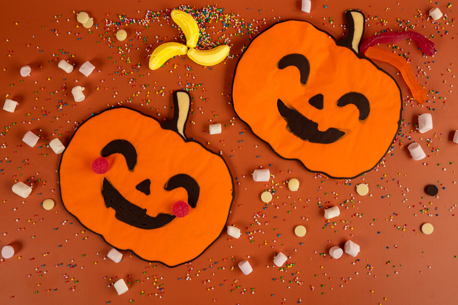 Chocolateries Pumpkin Decorating